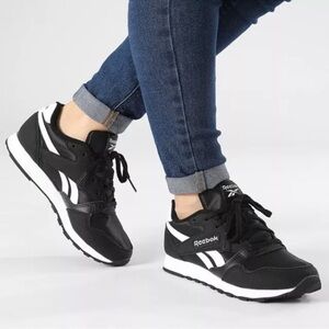 Reebok Ultra Flash Women’s Running Shoe Black Sneakers Athletic Trainers Sz 9